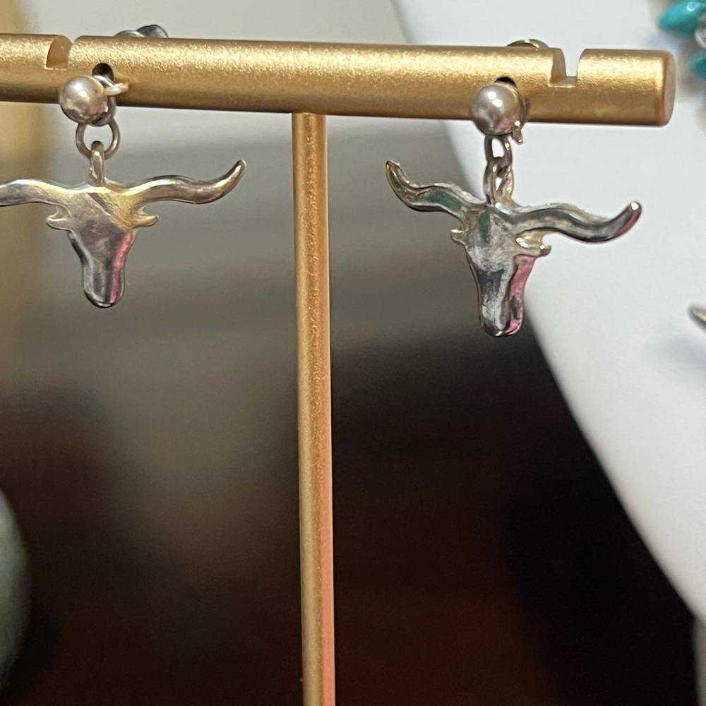 Silver Bull Head Earrings Longhorn Sterling Silver Dan...
Texas Capitol